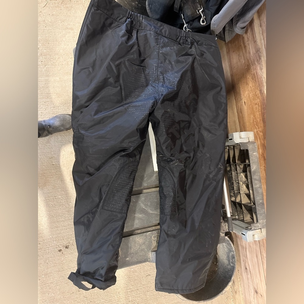 SmartPak Piper Winter Riding Overpant - Picture 2 of 5